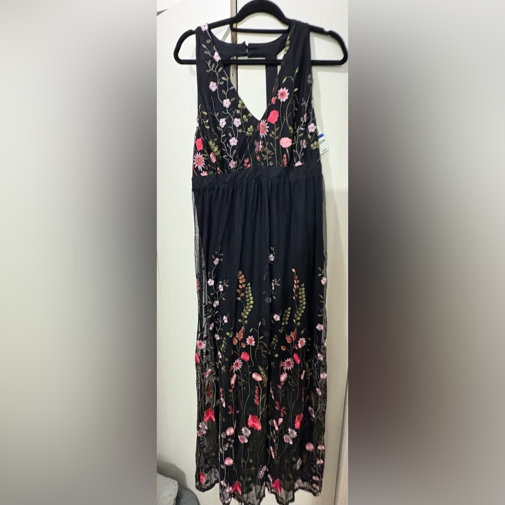 Floral Embroidered Black Dress​